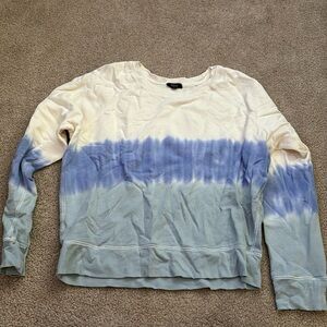 “Rails”: scoop neck long sleeve